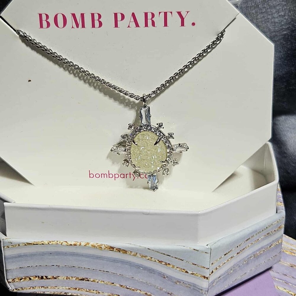 Iceland Dreams - Druzy Ice Dreams